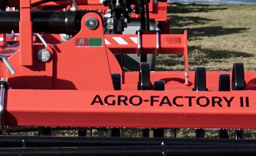 Hydrauliczna regulacja ramy